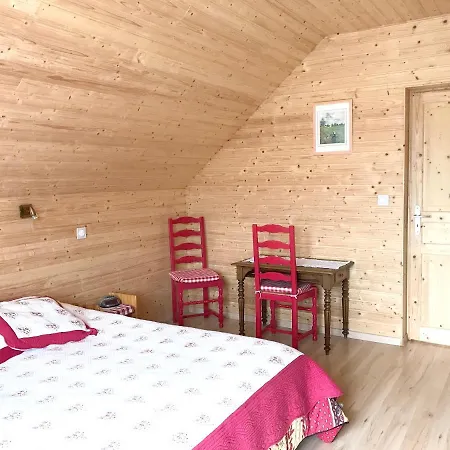 Chalet With 4 Bedrooms In With Private Pool Enclosed Garden And Wifi 8 Km From The Slopes * Le Ménil