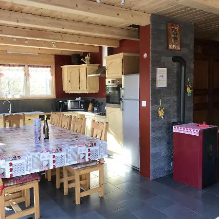 Chalet With 4 Bedrooms In With Private Pool Enclosed Garden And Wifi 8 Km From The Slopes Σαλέ