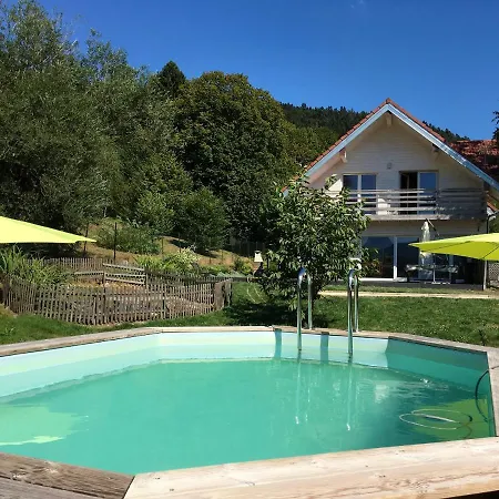 Chalet With 4 Bedrooms In With Private Pool Enclosed Garden And Wifi 8 Km From The Slopes Le Ménil
