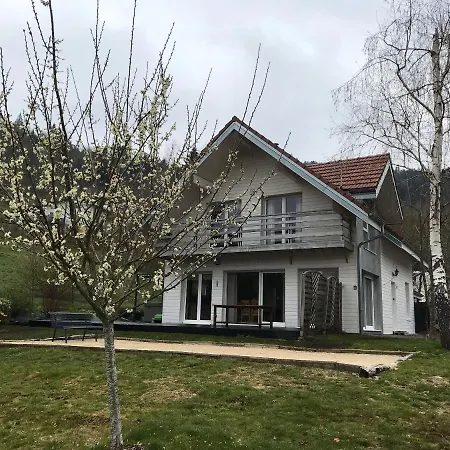 Σαλέ Chalet With 4 Bedrooms In With Private Pool Enclosed Garden And Wifi 8 Km From The Slopes Le Ménil