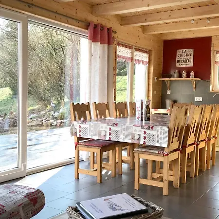 Chalet With 4 Bedrooms In With Private Pool Enclosed Garden And Wifi 8 Km From The Slopes *