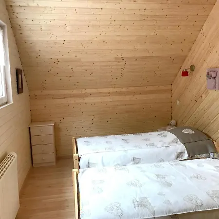 Chalet With 4 Bedrooms In With Private Pool Enclosed Garden And Wifi 8 Km From The Slopes * Le Ménil