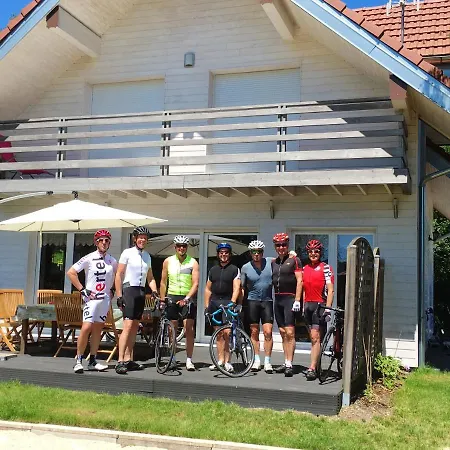 Σαλέ Chalet With 4 Bedrooms In With Private Pool Enclosed Garden And Wifi 8 Km From The Slopes *
